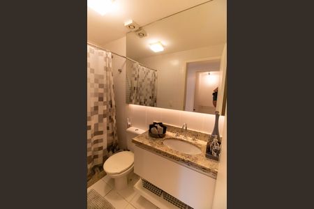 Apartamento à venda com 196m², 3 quartos e 2 vagasBanheiro Social