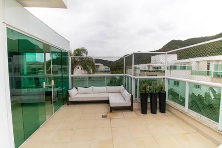 Apartamento à venda com 196m², 3 quartos e 2 vagasÁrea externa