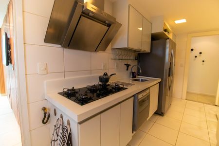 Apartamento à venda com 196m², 3 quartos e 2 vagasCozinha e Área de Serviço