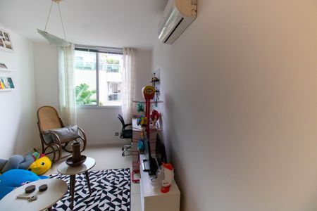 Apartamento à venda com 196m², 3 quartos e 2 vagasSuíte 2