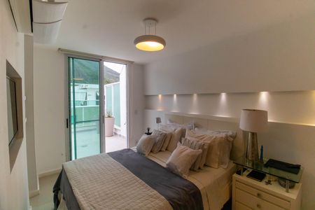 Apartamento à venda com 196m², 3 quartos e 2 vagasSuíte 1