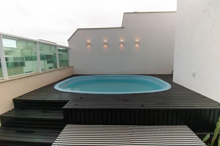 Apartamento à venda com 196m², 3 quartos e 2 vagasÁrea externa