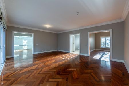 Casa de Condomínio à venda com 4 quartos, 245m² em Jardim Cordeiro, São Paulo