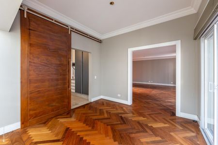 Casa de Condomínio à venda com 4 quartos, 245m² em Jardim Cordeiro, São Paulo