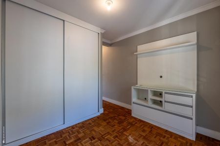 Casa de Condomínio à venda com 4 quartos, 245m² em Jardim Cordeiro, São Paulo