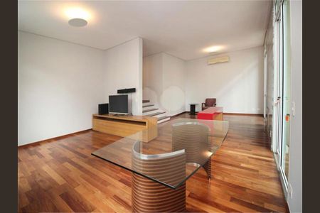 Casa à venda com 3 quartos, 382m² em Brooklin, São Paulo