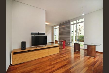 Casa à venda com 3 quartos, 382m² em Brooklin, São Paulo