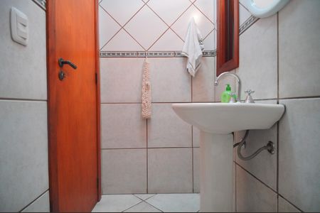 Casa à venda com 150m², 3 quartos e 2 vagasBanheiro 2