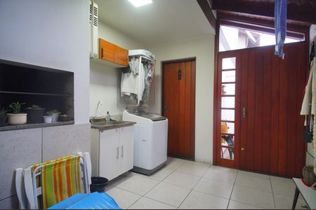 Casa à venda com 150m², 3 quartos e 2 vagasÁrea de Serviço