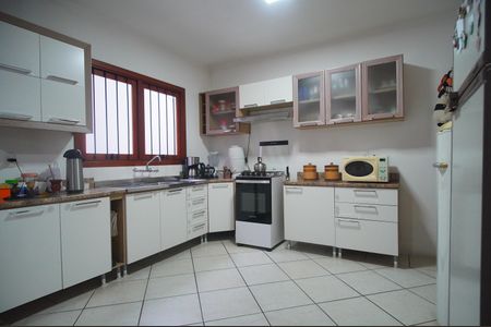 Casa à venda com 150m², 3 quartos e 2 vagasCozinha