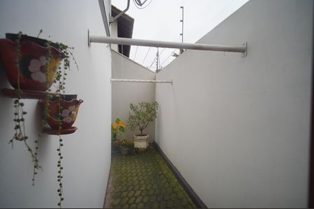 Casa à venda com 150m², 3 quartos e 2 vagascorredor