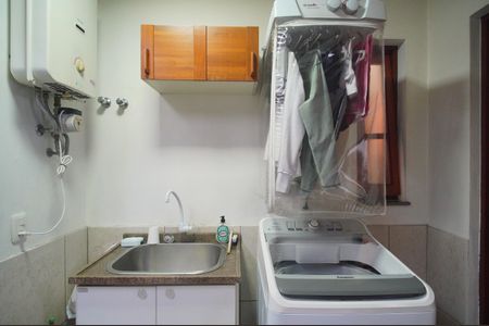 Casa à venda com 150m², 3 quartos e 2 vagasÁrea de Serviço