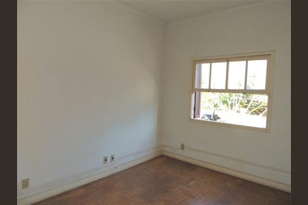 Casa à venda com 3 quartos, 150m² em Vila Cordeiro, São Paulo