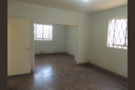 Casa à venda com 3 quartos, 150m² em Vila Cordeiro, São Paulo