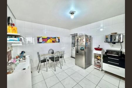 Casa à venda com 288m², 3 quartos e 2 vagas