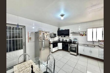 Casa à venda com 288m², 3 quartos e 2 vagas