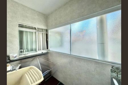 Casa à venda com 288m², 3 quartos e 2 vagas