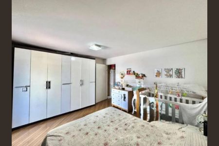 Casa à venda com 288m², 3 quartos e 2 vagas