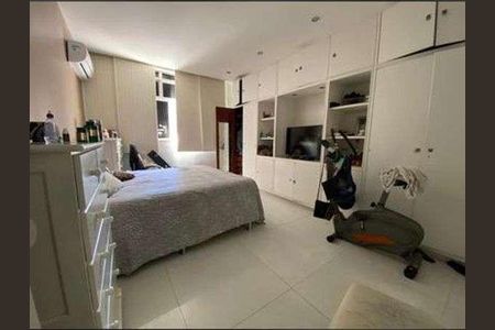 Apartamento à venda com 279m², 4 quartos e 1 vaga