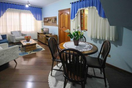 Casa à venda com 129m², 5 quartos e 1 vaga Casa à venda com 129m², 5 quartos e 1 vagaSala