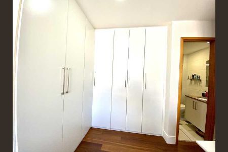 Apartamento à venda com 131m², 3 quartos e 2 vagas