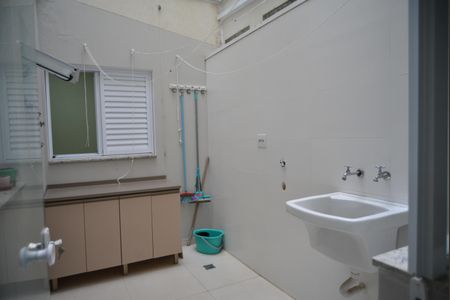 Apartamento à venda com 69m², 2 quartos e 1 vagaÁrea de Serviço