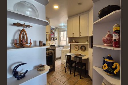 Apartamento à venda com 154m², 3 quartos e 2 vagasCozinha