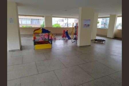 Apartamento à venda com 76m², 2 quartos e 1 vaga