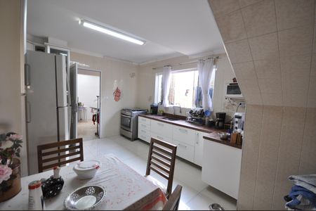Casa à venda com 135m², 3 quartos e 3 vagasCozinha