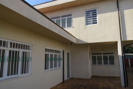 Casa à venda com 252m², 3 quartos e 15 vagasFoto 01