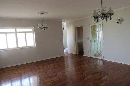 Casa à venda com 252m², 3 quartos e 15 vagasFoto 08