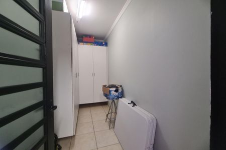 Casa à venda com 180m², 3 quartos e 2 vagas Casa à venda com 180m², 3 quartos e 2 vagasQuarto de Serviço