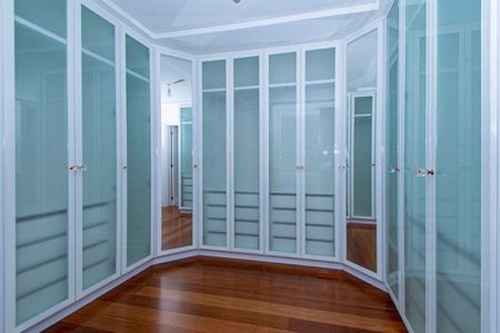 Apartamento à venda com 241m², 4 quartos e 3 vagas