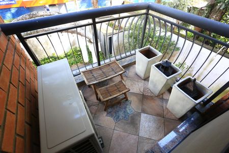 Apartamento à venda com 145m², 3 quartos e 3 vagasSacada suíte 2