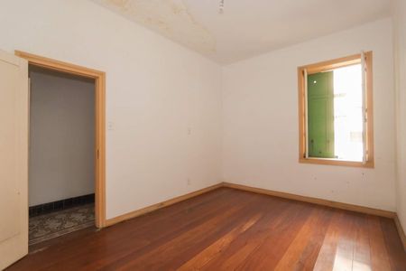 Casa à venda com 312m², 3 quartos e sem vaga