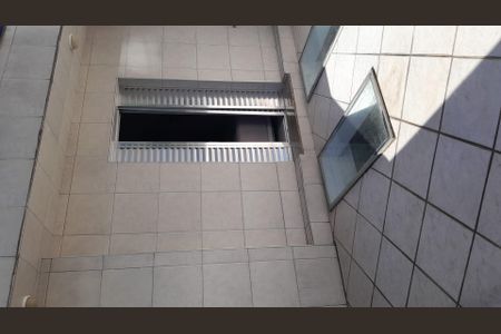 Casa à venda com 105m², 3 quartos e 2 vagas