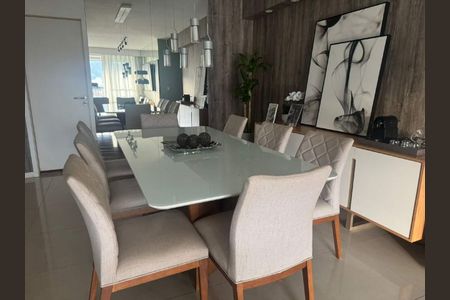 Apartamento à venda com 170m², 4 quartos e 3 vagas