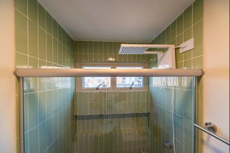 Apartamento à venda com 199m², 4 quartos e 2 vagas Apartamento à venda com 199m², 4 quartos e 2 vagasBanheiro Suíte 2