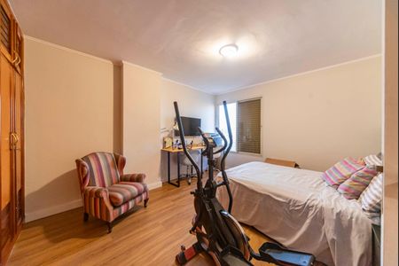 Apartamento à venda com 199m², 4 quartos e 2 vagas Apartamento à venda com 199m², 4 quartos e 2 vagasQuarto 2