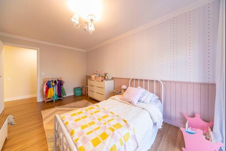 Apartamento à venda com 199m², 4 quartos e 2 vagas Apartamento à venda com 199m², 4 quartos e 2 vagasSuíte 2