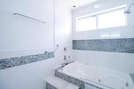 Casa à venda com 253m², 3 quartos e 5 vagas Casa à venda com 253m², 3 quartos e 5 vagasBanheiro Quarto 1 e 2