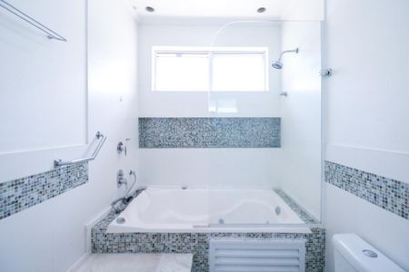 Casa à venda com 253m², 3 quartos e 5 vagas Casa à venda com 253m², 3 quartos e 5 vagasBanheiro Quarto 1 e 2