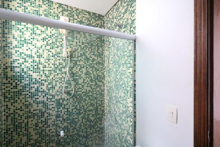 Casa à venda com 253m², 3 quartos e 5 vagas Casa à venda com 253m², 3 quartos e 5 vagasBanheiro da Área Gourmet