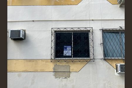 Apartamento à venda com 52m², 2 quartos e 1 vaga Apartamento à venda com 52m², 2 quartos e 1 vagaPlaca