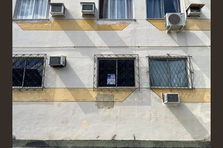 Apartamento à venda com 52m², 2 quartos e 1 vaga Apartamento à venda com 52m², 2 quartos e 1 vagaPlaca