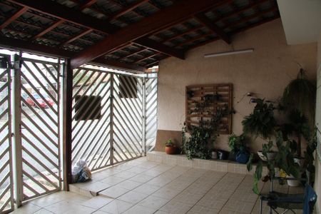 Casa à venda com 164m², 3 quartos e 3 vagasGaragem