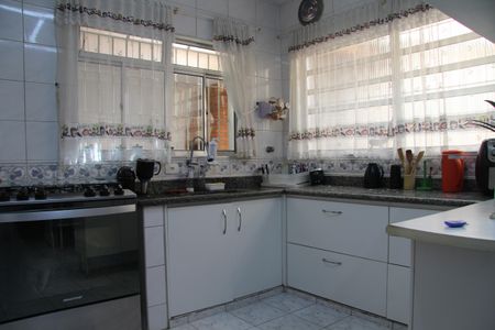 Casa à venda com 164m², 3 quartos e 3 vagasCozinha