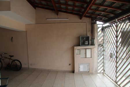 Casa à venda com 164m², 3 quartos e 3 vagasGaragem