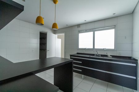Apartamento à venda com 155m², 3 quartos e 3 vagas Apartamento à venda com 155m², 3 quartos e 3 vagasCozinha