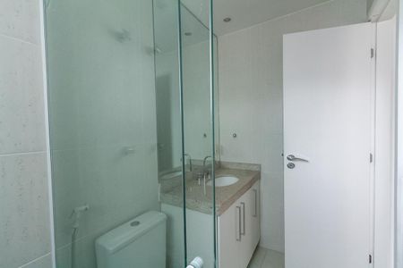Apartamento à venda com 155m², 3 quartos e 3 vagas Apartamento à venda com 155m², 3 quartos e 3 vagasBanheiro da Suíte 2